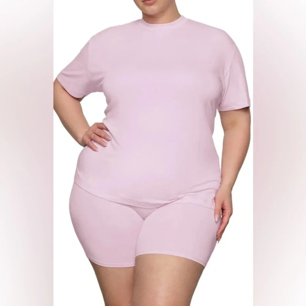 SKIMS Limited Edition Cherry Blossom Boyfriend T-Shirt, Size XL - Picture 1 of 10